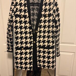 Express Monochrome Houndstooth Sweater